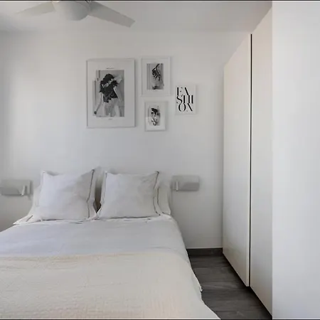 Apartment The Black&white